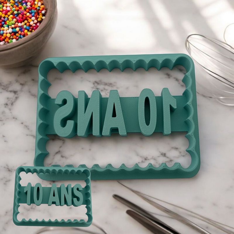 Emporte pièce Biscuit Anniversaire 10 Ans 🎂