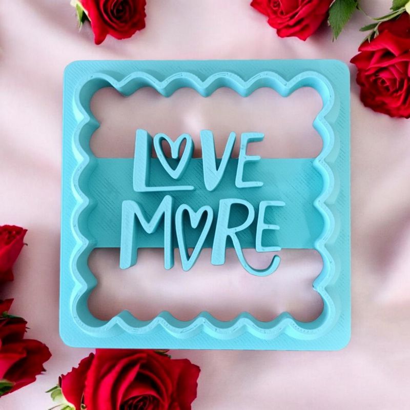 Emporte Pièce Biscuit LOVE MORE ❤️ | Le Monde du 3D